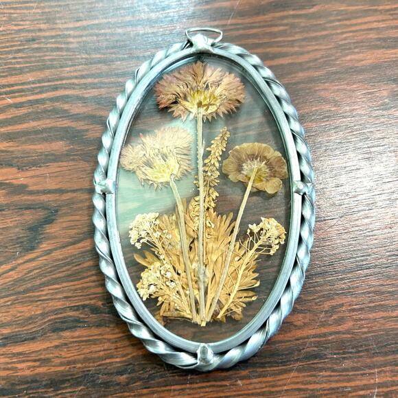 Vintage Lasting Impressions Pressed Flower Oval Glass Suncatcher – 6” x 3.5” - Picture 10 of 14